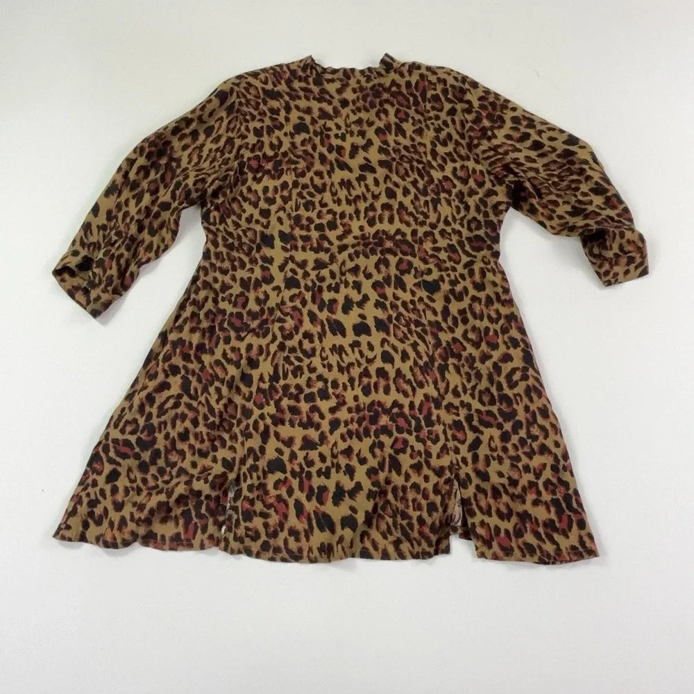 Masai Dress Womens M Brown Animal Print V-Neck 3/4 Sleeve Swing Hi-Low Trapeze